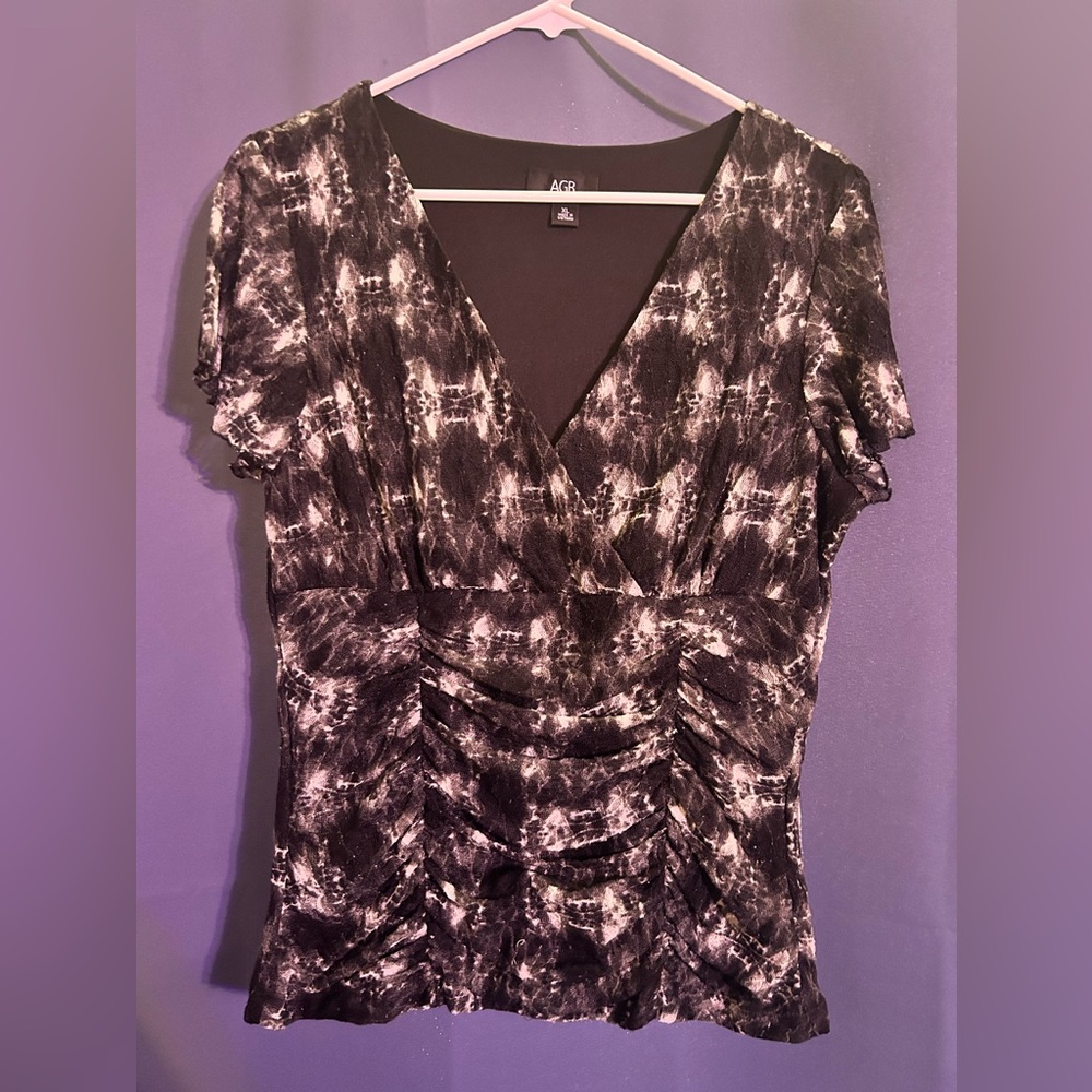 Black v-neck Blouse w/ sheer sleeves